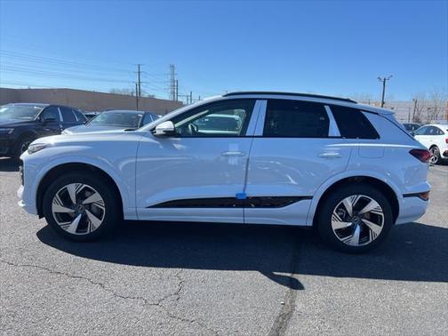 2025 Audi Q6 e-tron Premium