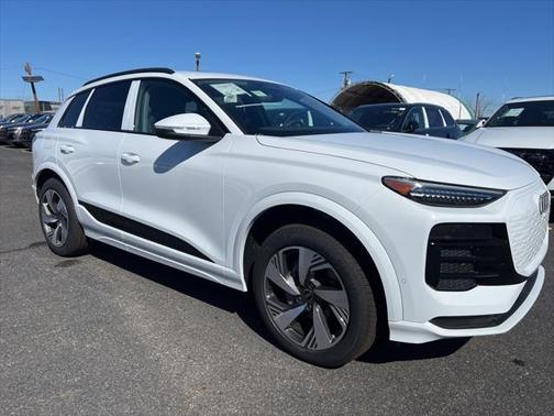 2025 Audi Q6 e-tron Premium