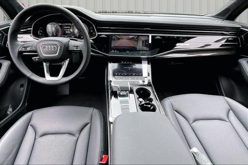 2026 Audi Q7 45 Premium Plus