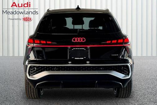 Mythos Black Metallic 2026 Audi Q3 S line