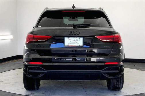 2025 Audi Q3 Premium