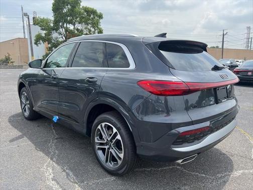 2025 Audi Q5 2.0T Premium Plus