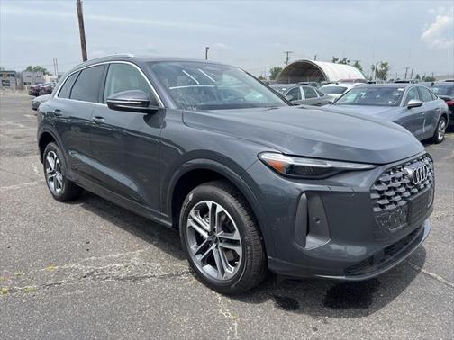 2025 Audi Q5 2.0T Premium Plus