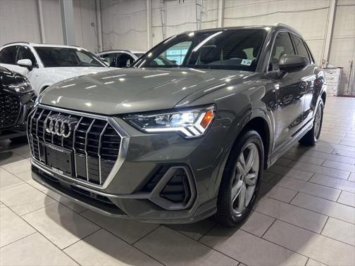 2024 Audi Q3 Premium 45 TFSI S line quattro Tiptronic
