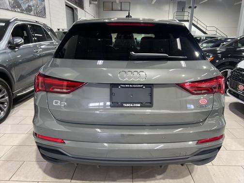 2024 Audi Q3 Premium 45 TFSI S line quattro Tiptronic