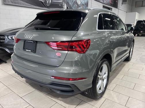 2024 Audi Q3 Premium 45 TFSI S line quattro Tiptronic