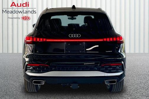 Mythos Black Metallic 2026 Audi Q5 Premium TFSI quattro S tronic