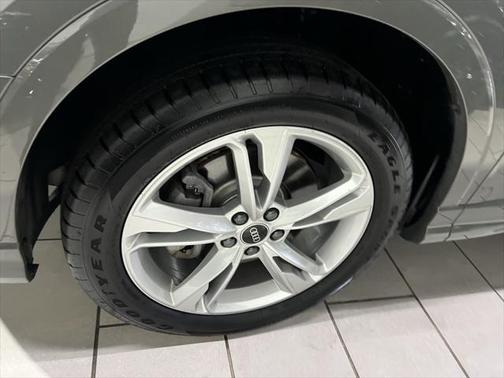 2024 Audi Q3 45 S line Premium Plus
