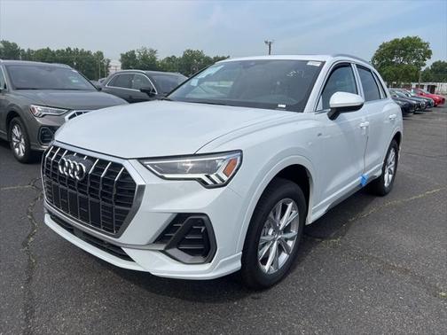 2025 Audi Q3 Premium