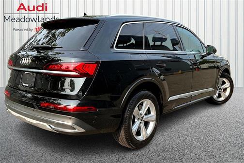 2023 Audi Q7 45 Premium