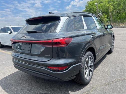 2025 Audi Q6 e-tron Premium