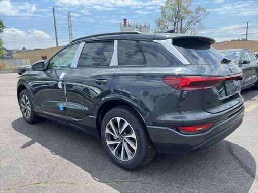 2025 Audi Q6 e-tron Premium