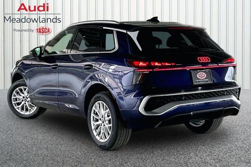 Navarra Blue Metallic 2026 Audi Q3 S line