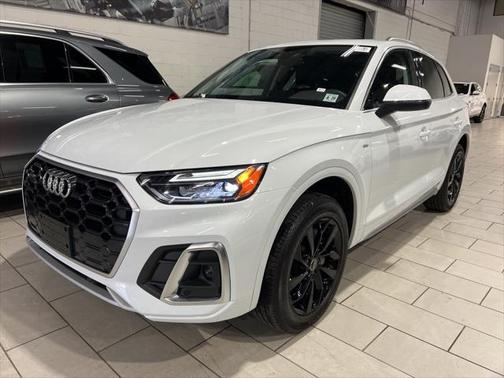 2024 Audi Q5 45 S line Premium