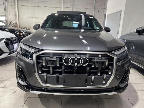 2025 Audi Q7 45 Premium