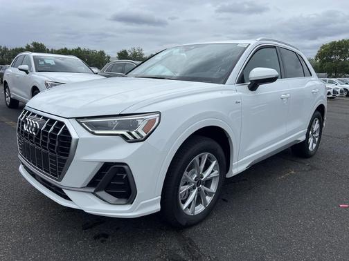 2025 Audi Q3 Premium