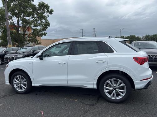 2025 Audi Q3 Premium