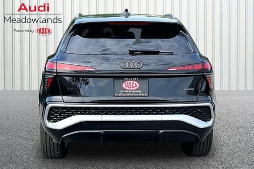 Mythos Black Metallic 2026 Audi Q3 S line