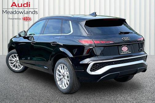 Mythos Black Metallic 2026 Audi Q3 S line