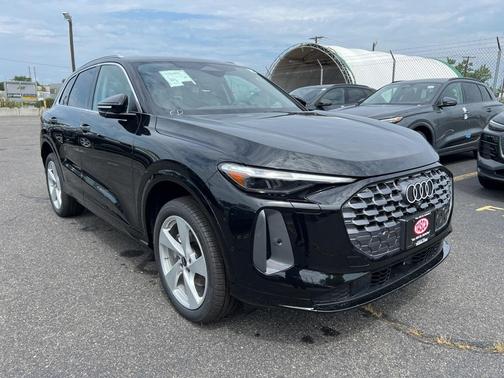 2025 Audi Q5 2.0T Premium Plus