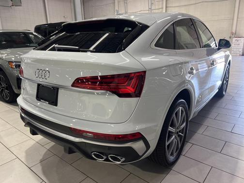 2022 Audi SQ5 3.0T Premium Plus