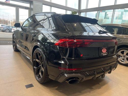 2026 Audi RS Q8 4.0T