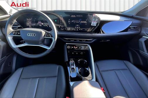 2025 Audi Q5 Premium TFSI quattro S tronic