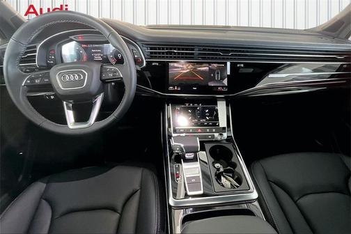 2026 Audi Q7 45 Premium