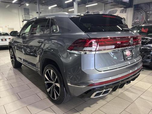 2024 Volkswagen Atlas Cross Sport 2.0T SEL Premium