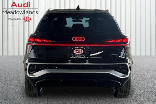Mythos Black Metallic 2026 Audi Q3 S line