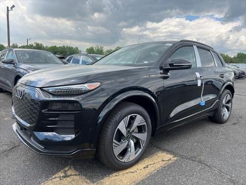 2025 Audi Q6 e-tron Premium