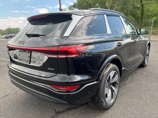 2025 Audi Q6 e-tron Premium
