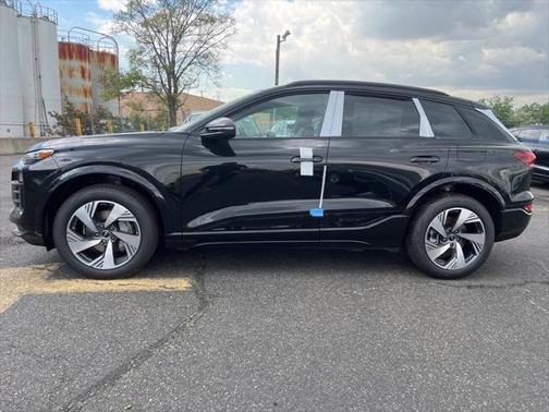 2025 Audi Q6 e-tron Premium