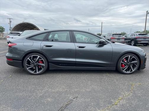 2025 Audi S6 e-tron 4.0T Prestige