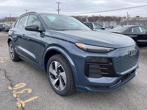 2025 Audi Q6 e-tron Premium