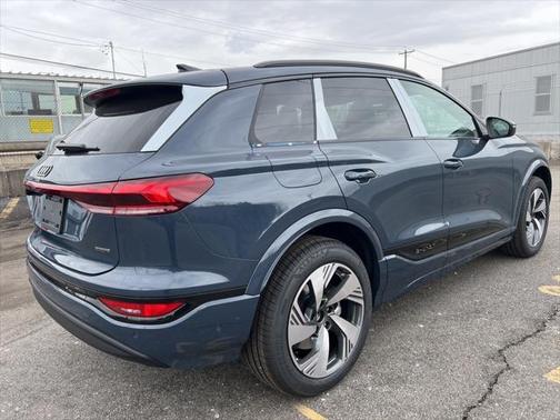 2025 Audi Q6 e-tron Premium
