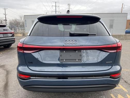 2025 Audi Q6 e-tron Premium