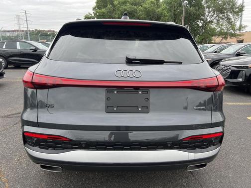 2025 Audi Q5 2.0T Premium Plus