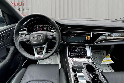 glacier white metallic 2026 Audi RS Q8 4.0T