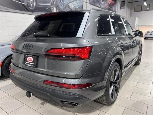2025 Audi Q7 55 Prestige