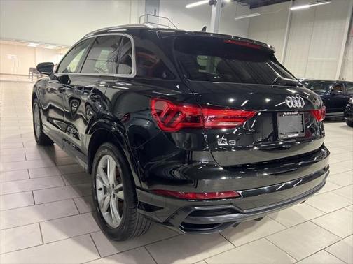 2022 Audi Q3 45 S line Premium Plus