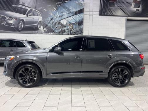 2025 Audi Q7 55 Premium Plus