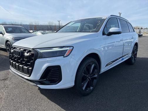 2025 Audi Q7 55 Premium Plus