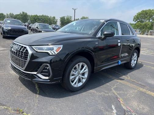 2025 Audi Q3 45 S line Premium Plus