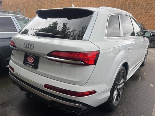2025 Audi SQ7 4.0T Premium Plus