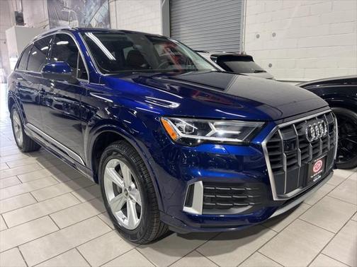 2023 Audi Q7 45 Premium