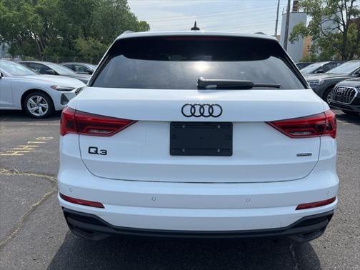 2025 Audi Q3 Premium