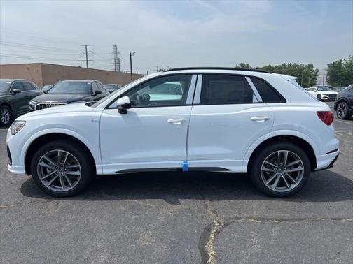 2025 Audi Q3 Premium