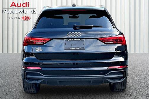 Mythos Black Metallic 2025 Audi Q3 Premium 45 TFSI S line quattro Tiptronic