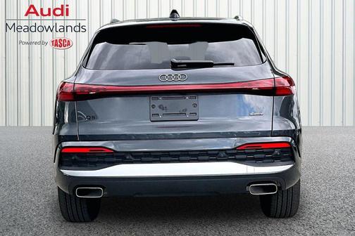 Tambora Gray Metallic 2025 Audi Q5 Premium TFSI quattro S tronic